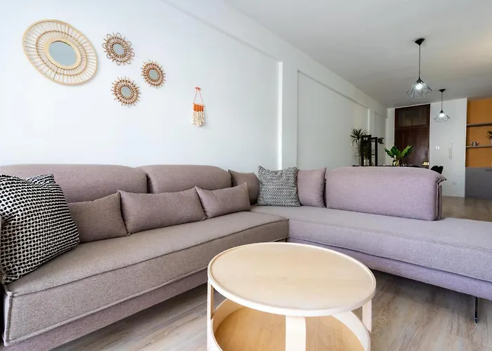Citrus 3-Bedroom Apartment In Larnaca